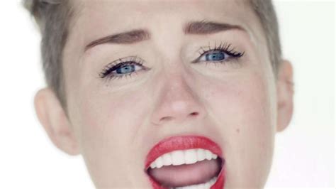 miley cyrus wrecking ball photoshoot|More.